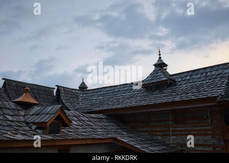 Bhimakali Tempel, ursprünglich als Bhimadevi Tempel, in Sarahan, Himachal Pradesh bekannt. Stockfoto