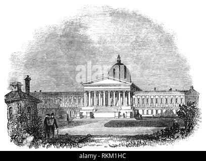 Das Wilkins Gebäude von William Wilkins, Teil des University College London (UCL), die öffentliche Forschung Universität in London, Vereinigtes Königreich. Im Jahre 1826 als Universität London durch den Gründer, inspiriert durch den radikalen Ideen für Bildung und Gesellschaft von Jeremy Bentham, UCL war die erste universitäre Einrichtung in London gegründet werden soll, und das erste in England ganz weltlichen, admittings Chüler unabhängig von ihrer Religion und die ersten Frauen zuzulassen. 1836 UCL wurde einer der beiden Gründungsmitglieder Colleges der Universität London, wenn es war eine königliche Charta gewährt. Stockfoto