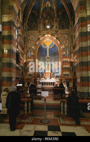 Seitliche Altar in der Basilika des Heiligen Antonius (Sant Antonio) in Padua, Italien Stockfoto