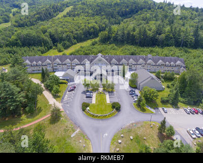 Attitash Mountain Resort Luftaufnahme in White Mountain National Forest, Bartlett, New Hampshire, USA. Stockfoto