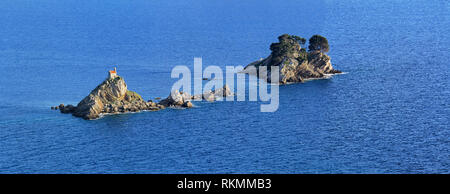 Zwei entfernte Inseln St. Sonntag und Katic in Montenegro Stockfoto