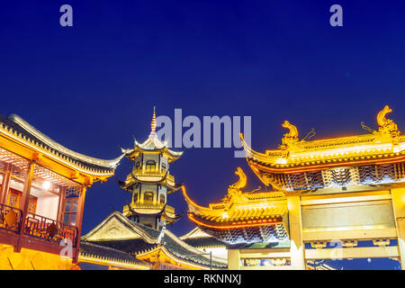 Zhouzhuang, chinesischen ethnischen Stil Gebäude und Türme Stockfoto