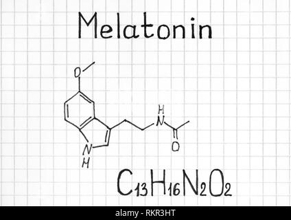 Die chemische Formel von Melatonin. Close-up. Stockfoto