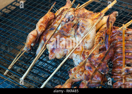 Close up Chicken Grill am Herd in der traditionellen Thai Food, Kai-Yang Stockfoto