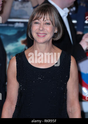 Jenny Agutter kommt an der UK Premiere von Captain America: Der Winter Soldier bei Vue Kino im Westfield Shopping Centre in London. Stockfoto