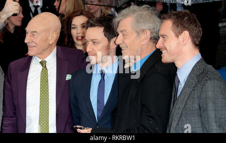 Patrick Stewart, James McAvoy, Sir Ian McKellen und Michael Fassbender an der UK Premiere von "X-Men: Tage der Zukunft Vergangenheit' im Odeon Leicester Square Stockfoto