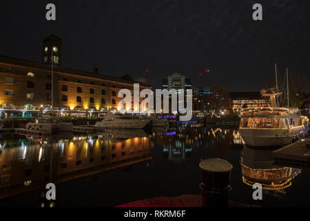 St. Katharine Docks in London, England. Stockfoto