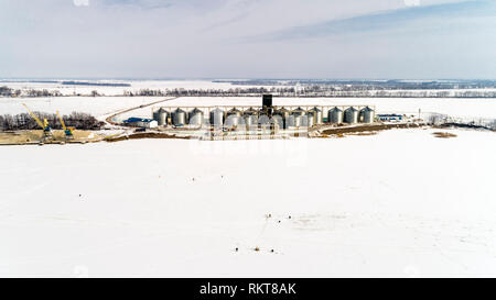 Luftaufnahme des Großen Körnerelevator im Winter. Stockfoto