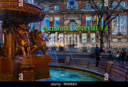 Der Brunnen in Rathausplatz in Leicester. Stockfoto