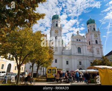 St Stephens Kathedrale in der Stadt Passau im südlichen Deutschland Stockfoto