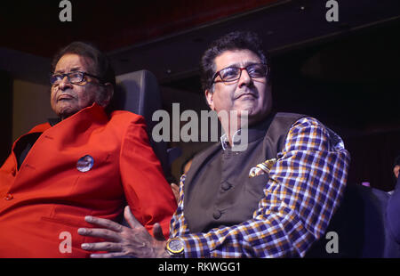 Legendäre Schauspieler Manoj Kumar mit Sohn Kunal Goswami besucht Power Brands-Bollywood's Film Journalist Award (BFJA) 2019 im Hotel Novotel Juhu in Mumbai. Stockfoto