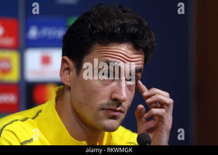 London, Großbritannien. 12 Feb, 2019. Thomas Delaney von Borussia Dortmund vor dem Match Pressekonferenz. Die UEFA Champions League, Borussia Dortmund FC team Pressekonferenz im Wembley Stadion, London am Dienstag, 12. Februar 2019. Das Team Training vor der morgigen Spiel gegen Tottenham Hotspur. Dieses Bild dürfen nur für redaktionelle Zwecke verwendet werden. Nur die redaktionelle Nutzung, eine Lizenz für die gewerbliche Nutzung erforderlich. Keine Verwendung in Wetten, Spiele oder einer einzelnen Verein/Liga/player Publikationen. pic von Steffan Bowen/Andrew Orchard sport Fotografie/Alamy leben Nachrichten Stockfoto