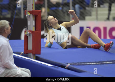 Ostrava, Tschechische Republik. 12 Feb, 2019. Amalie Svabikova (CZE) gewann bei den Frauen Stabhochsprung innerhalb der Tschechischen Innen- Gala, LGR innen athletische Treffen in Ostrava, Tschechische Republik, 12. Februar 2019. Credit: Jaroslav Ozana/CTK Photo/Alamy leben Nachrichten Stockfoto