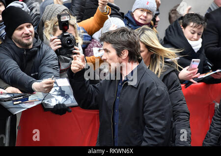 Christian Bale ankommen für die 'Vice' Pressekonferenz auf der 69. Internationalen Filmfestspiele Berlin/Berlinale 2019 im Hotel Grand Hyatt am Februar in Berlin, Deutschland. | Verwendung weltweit Stockfoto