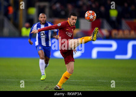 Roma, Italia. 12 Feb, 2019. Foto Fabio Rossi/AS Roma/LaPresse 12/02/2019 Roma (Italia) Sport Calcio Roma-Porto Champions League 2018/2019 - Stadio Olimpico Nella Foto: Alessandro Florenzi Foto Fabio Rossi/AS Roma/LaPresse 12/02/2019 Rom (Italien) Sport Fussball Roma-Porto Champions League 2018/2019 - Olympiastadion In der Pic: Alessandro Florenzi Credit: LaPresse/Alamy leben Nachrichten Stockfoto