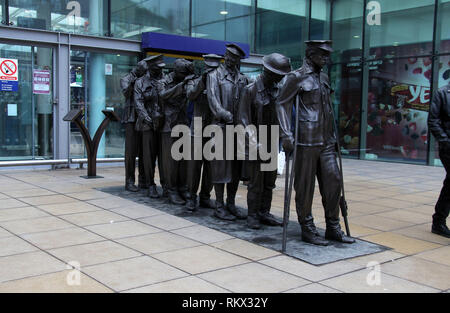 Sieg über Blindheit Kunstwerk an der Manchester Piccadilly Stockfoto