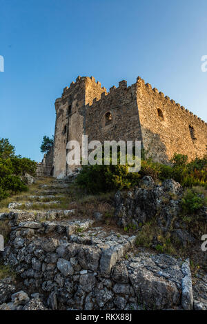Kapetanakis Hof - die mittelalterliche Festung in Messenien in der Nähe von Kalamata. Stockfoto