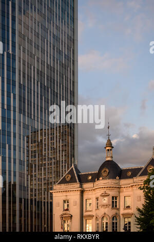 In der städtischen Planung, Brusselization ist die unterschiedslose und sorglose Einführung moderner Hochhäuser in Gentrifizierten Nachbarschaften und hat Stockfoto