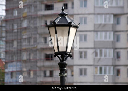 Laterne am Kai der Stadt Kaliningrad. Stockfoto