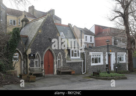 Brighton und Hove Untersuchungsrichter-gericht East Sussex auf dem Gelände des Woodvale Friedhof aus Lewes Road Brighton. Im Fall von Hartmais der Kirche wie Gebäude sitzt nebenan Stockfoto