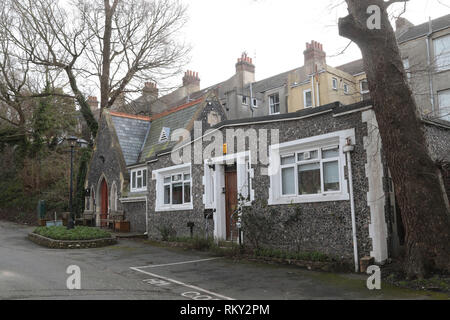 Brighton und Hove Untersuchungsrichter-gericht East Sussex auf dem Gelände des Woodvale Friedhof aus Lewes Road Brighton. Im Fall von Hartmais der Kirche wie Gebäude sitzt nebenan Stockfoto