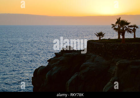 Callao Salvaje Küste vulkanischen Felsen sunett in Adeje Teneriffa Stockfoto