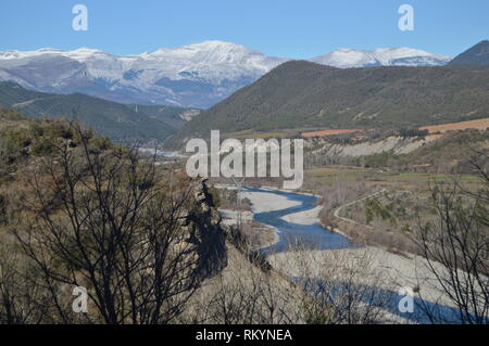 Cinca Fluss In seinem Pass von Ainsa ist in der marbore Gletscher im La Pineta Tal in Monte Perdido geboren und fließt in den Ebro. Reisen, Landschaften Stockfoto