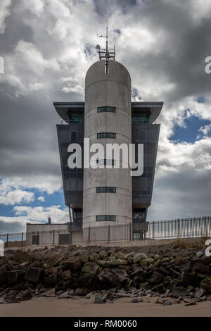 Aberdeen Versand Control Center an einem bewölkten Tag. Stockfoto