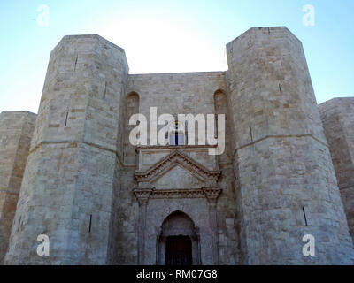 Italien Puglia perfekt achteckige geometrische Castel del Monte Apulien XIII Jahrhundert 2018 Stockfoto