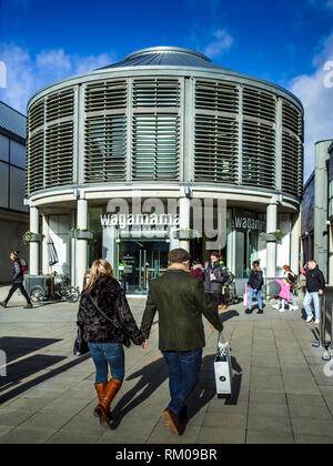 Wagamama Restaurant Bury St Edmunds in den Arc-Einkaufszentrum Entwicklung. Architekten Hopkins Architects Stockfoto