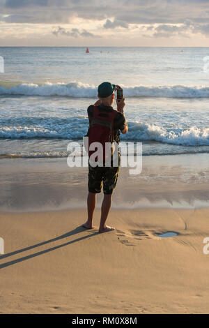 Mann, Foto in Mooloolaba an der australischen Sunshine Coast. Stockfoto