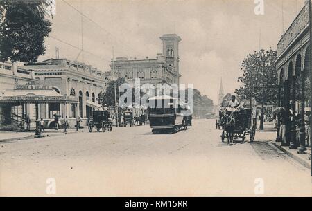 'Old Court House Street aus dem Süden. Kalkutta', c 1910. Schöpfer: Johnston & Hoffmann. Stockfoto