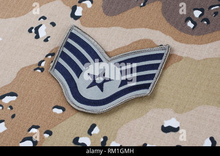 12. Mai 2018. US AIR FORCE Staff Sergeant rang Patch auf Desert Battle Dress Uniform Stockfoto