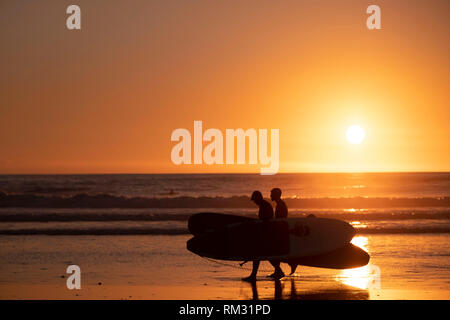 Sonnenuntergang Surfen Stockfoto