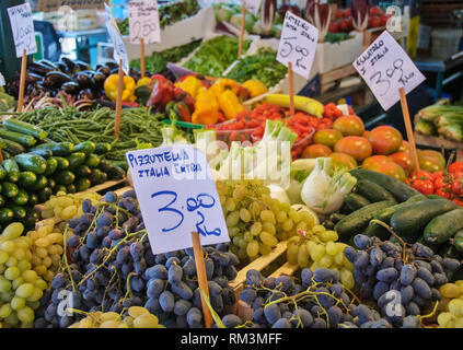 Buntes Gemüse in einem Markt, in Venedig, Italien Stockfoto