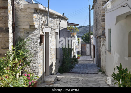 Gasse im alten Dorf Lefkara, Zypern Stockfoto