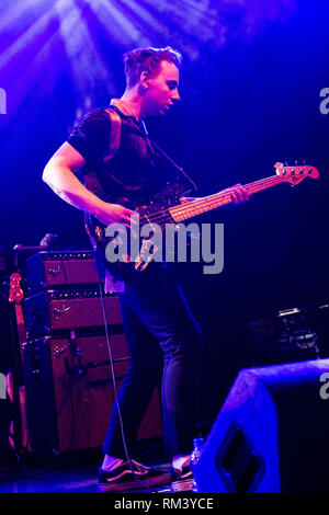 Mailand, Italien. 12 Feb, 2019. Die Englische indie rock Band BLOXX führt live auf der Bühne Fabrique Eröffnung der Show von Wombats. Credit: Rodolfo Sassano/Alamy leben Nachrichten Stockfoto