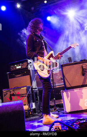 Mailand, Italien. 12 Feb, 2019. Die Englische indie rock Band BLOXX führt live auf der Bühne Fabrique Eröffnung der Show von Wombats. Credit: Rodolfo Sassano/Alamy leben Nachrichten Stockfoto