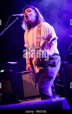 Mailand, Italien. 12 Feb, 2019. Die Englische indie rock Band BLOXX führt live auf der Bühne Fabrique Eröffnung der Show von Wombats. Credit: Rodolfo Sassano/Alamy leben Nachrichten Stockfoto