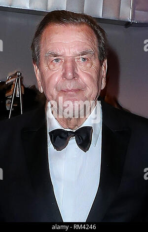11. Februar 2019, Berlin: der ehemalige deutsche Bundeskanzler Gerhard Schröder (SPD) ist auf der "Cinema for Peace Gala" im Westhafen Event & Convention Center. Foto: Gerald Matzka/dpa-Zentralbild/dpa Stockfoto
