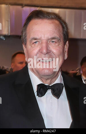 11. Februar 2019, Berlin: der ehemalige deutsche Bundeskanzler Gerhard Schröder (SPD) ist auf der "Cinema for Peace Gala" im Westhafen Event & Convention Center. Foto: Gerald Matzka/dpa-Zentralbild/dpa Stockfoto
