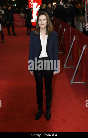 Berlin, Deutschland. 12 Feb, 2019. Joanna Hogg die Teilnahme an der "Souvenir" Premiere auf der 69. Internationalen Filmfestspiele Berlin/Berlinale 2019 im Zoo Palast am Februar 12, 2019 in Berlin, Deutschland. | Verwendung der weltweiten Kredit: dpa/Alamy leben Nachrichten Stockfoto