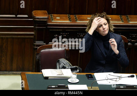 Foto Fabio Cimaglia/LaPresse 13-02-2019 Roma Politica Camera dei Deputati. Die Fragestunde Nella foto Barbara Lezzi Foto Fabio Cimaglia/LaPresse 13-02-2019 Roma (Italien) Politik Abgeordnetenhaus. Frage mal In der Pic Barbara Lezzi Stockfoto