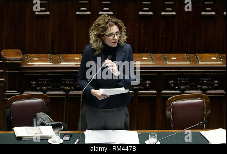 Foto Fabio Cimaglia/LaPresse 13-02-2019 Roma Politica Camera dei Deputati. Die Fragestunde Nella foto Barbara Lezzi Foto Fabio Cimaglia/LaPresse 13-02-2019 Roma (Italien) Politik Abgeordnetenhaus. Frage mal In der Pic Barbara Lezzi Stockfoto