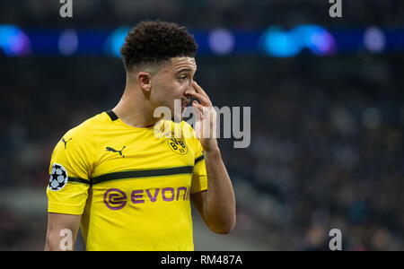 London, Großbritannien. 13 Feb, 2019. Fussball: Champions League, Tottenham Hotspur - Borussia Dortmund, K.o.-Runde der letzten 16, erste Beine in Wembley Stadion: Dortmunder Jadon Sancho. Quelle: Bernd Thissen/dpa/Alamy leben Nachrichten Stockfoto