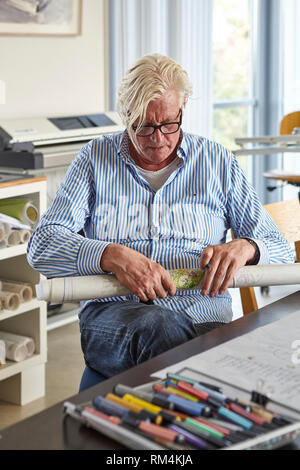 Piet Oudolf an seinem hummelo Garten. Ich habe viele mehr von seinem schönen Garten, das ist nur eine kleine Auswahl. Stockfoto