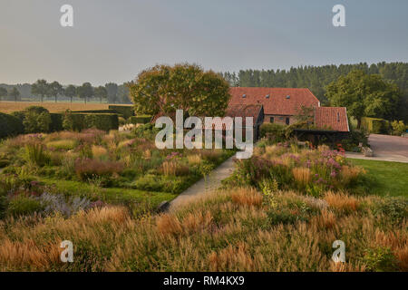 Piet Oudolf an seinem hummelo Garten. Ich habe viele mehr von seinem schönen Garten, das ist nur eine kleine Auswahl. Stockfoto