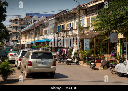 Kambodscha, Kampot Kampot Provinz, Stadt, Alten Markt, Street 722, Aroma Haus Café in französischer Sprache Geschäftshäuser Stockfoto