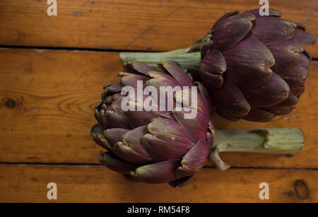 Noch immer leben von ein paar Artischocken Stockfoto