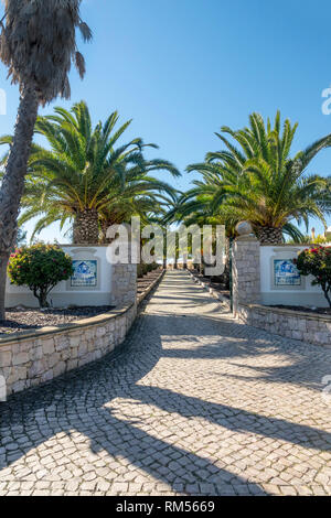 Eingang von Quinta Do Miradouro Das Weingut, das ist die Heimat von Sir Cliff Richardâ € ™ s Adega do Cantor Weingut Portugal Stockfoto